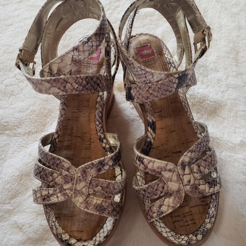 Elaine Turned Wedge Shoes Size6